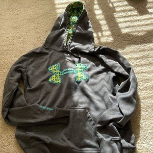 Grey under armor logo sweatshirt hooded
